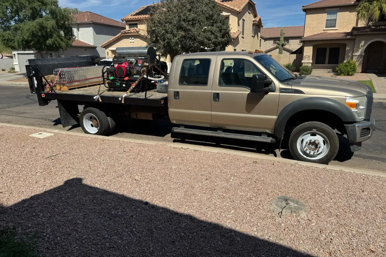 Diamondback Pressure Washing commercial truck and equipment rig on site
